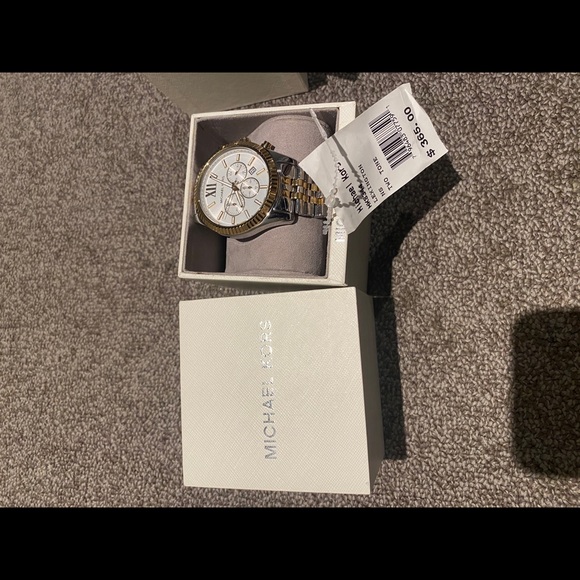 It’s till in the box - Picture 4 of 7